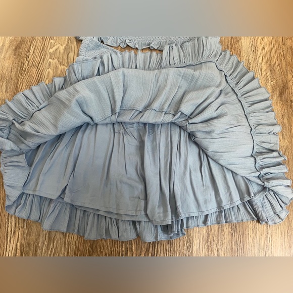 Smocked Crop Top and ruffle Skort~Two piece Set💙🦋 - Picture 3 of 6